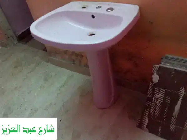 حوض حمام مستعمل