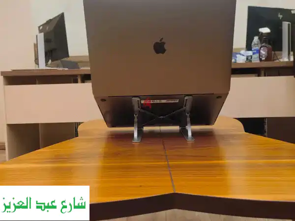 MacBook Pro 16 بوصة 2019 (Intel Core i7): قوة Apple الخارقة لإبداعك وعملك الشاق | شاشة Retina وكارت Radeon Pro