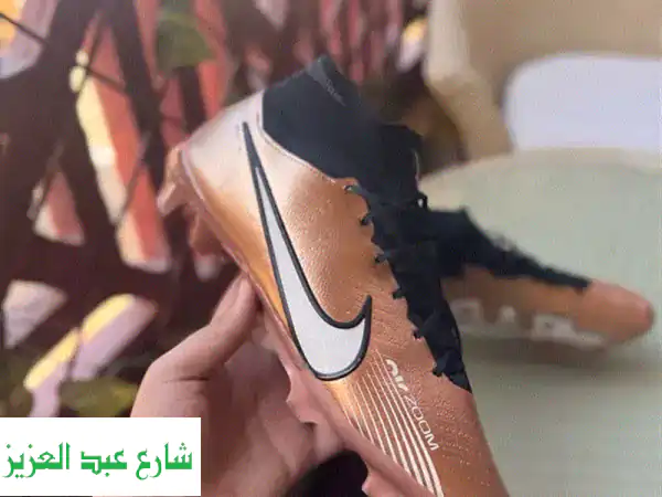 ستارز اير زوم الأصلي (مقاس 44/45): حذاء رياضي بتقنية Air Zoom لراحة فائقة وأداء استثنائي!