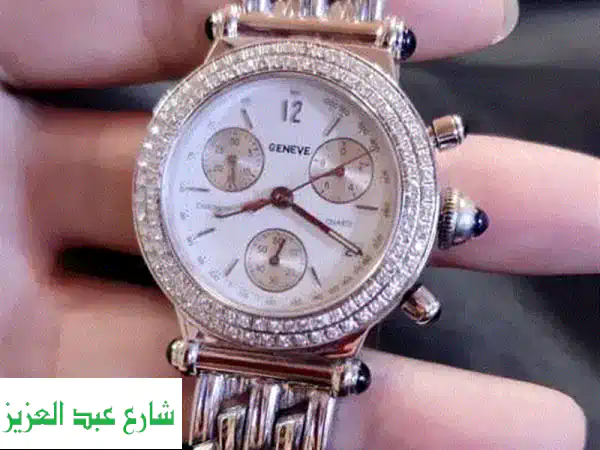 اكتشف الفخامة الخالدة: ساعة جنيف ذهب أبيض 18 قيراط وألماس 1.25 قيراط | وزن 100 جرام