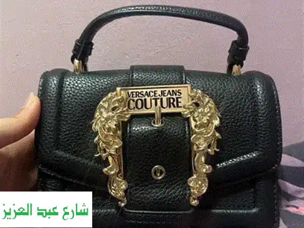 طقم Versace Bright Crystal Absolu النسائي الفاخر: أناقة، جاذبية، وتألق لا يُضاهى | هدية الأحلام