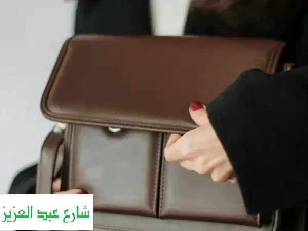 فرصة استثمار ذهبية: استحوذ على 70% من براند شنط حريمي رابح وجاهز للانطلاق | لا تبدأ من الصفر!