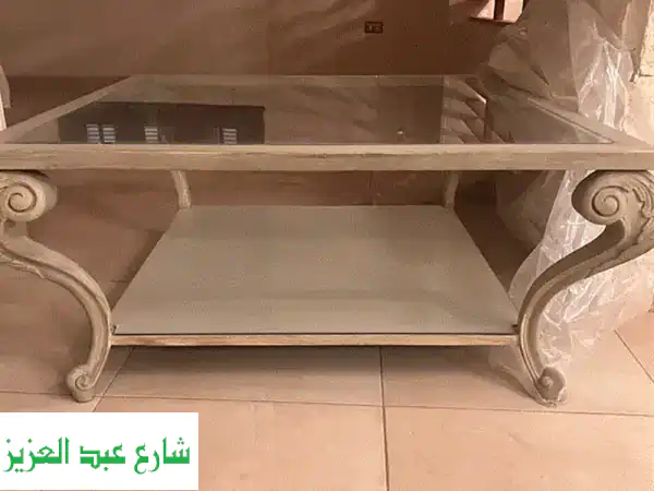 صالون مودرن فاخر للبيع: تصميم يدوي (هاند ميد) - خشب زان وقماش قطيفة مستورد كالجديد!