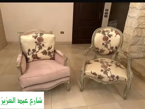 صالون مودرن فاخر للبيع: تصميم يدوي (هاند ميد) - خشب...