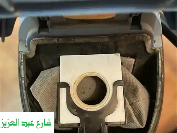 فرصة ذهبية! مكنسة كهربائية 1600 وات بقوة إعصارية | استعمال خفيف بحالة ممتازة | نظافة استثنائية لمنزلك