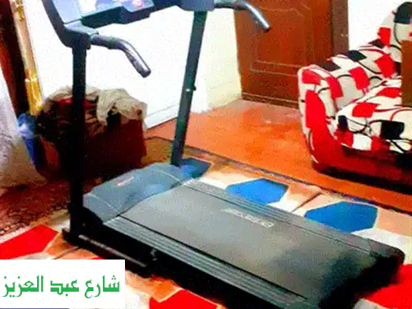فرصة لا تُعوّض! مشاية كهربائية (تريد ميل) احترافية بحالة ممتازة - 120 كجم، 9 سرعات، قابلة للطي