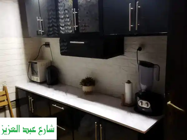 فرصة لا تعوض: مطبخ ألوميتال رمادي أسود بحالة ممتازة -...
