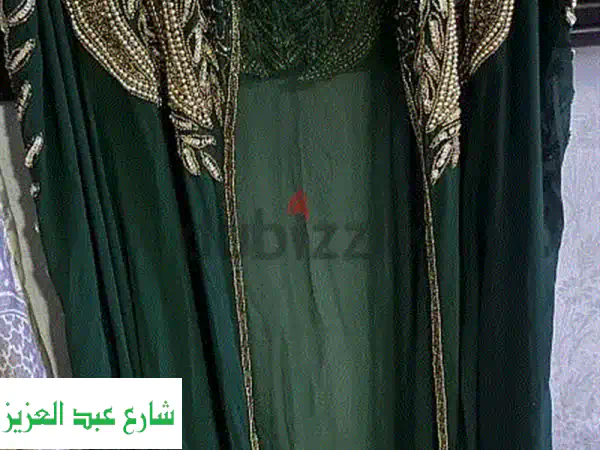 تألقي بعباية إماراتية سواريه ساحرة | تصميم أصيل من الإمارات (لبسة واحدة فقط!)