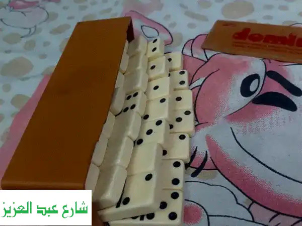 عرض حصري: علبتي دومينو بحالة ممتازة للبيع بسعر 100ج فقط...