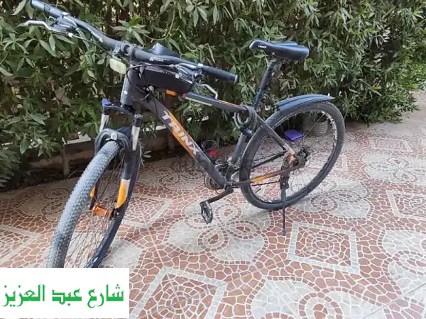 فرصة ذهبية: دراجة جبلية Trinx M136 Pro مقاس 29 شبه جديدة - انطلق بمغامراتك!