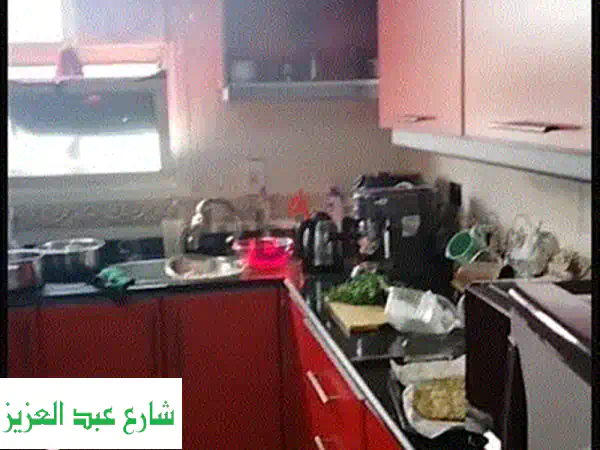 جدد مطبخك بذكاء! درف مطبخ كاملة بحالة ممتازة مع...