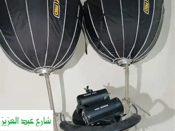 فرصة! معدات إضاءة استوديو Godox احترافية للبيع (SK400 II, SK300 II) بحالة ممتازة