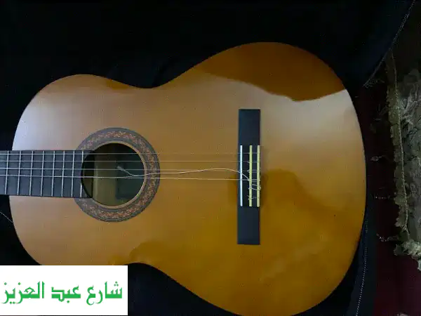 جيتار ياماها للبيع: فرصة ذهبية لعشاق الموسيقى!...