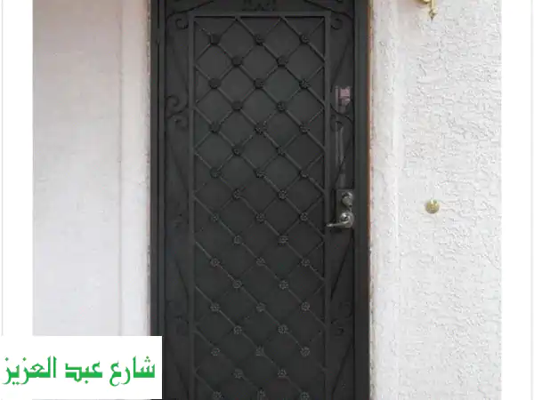 أعمال حديد كريتال 3D فاخرة: أبواب، جمالونات، سلالم، بوابات | تصميم وجودة لا مثيل لها