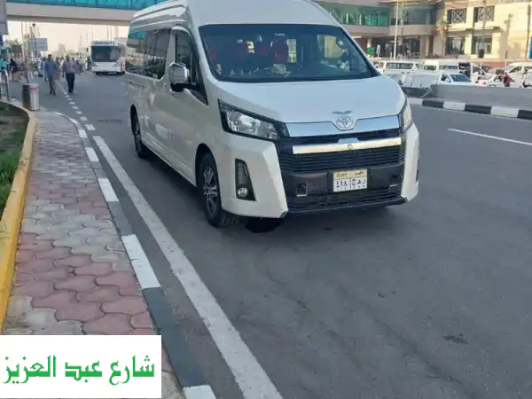 تأجير تويوتا هايس: رفيقك الأمثل لرحلات العائلة والوفود المريحة