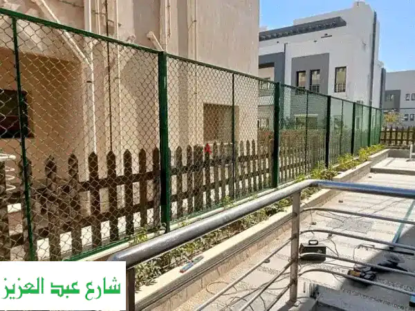 حوّل حديقتك: سياج شبك أخضر، علب عمود نهيز، مظلات...