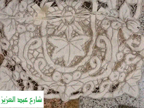 اكتشف طقم بايركس فرنسي الأصلي: مستطيل ومدور لتحضير وتقديم لا مثيل له!