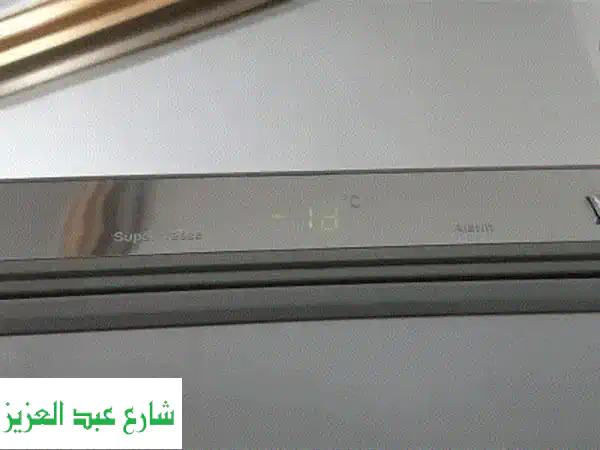 فرصة ذهبية: ديب فريزر وايت ويل 280 لتر | شبه جديد بأداء تجميد استثنائي - للبيع!