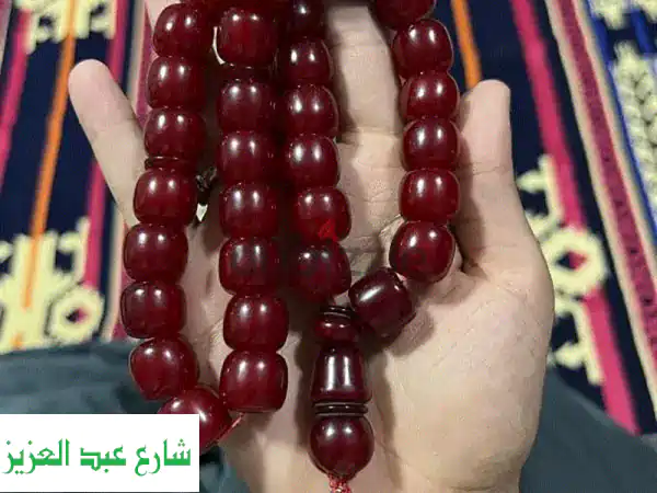 نشترى السبح القديمة والموروثة: الكهرمان، اليسر، النبيتي – بأعلى سعر بالجرام!