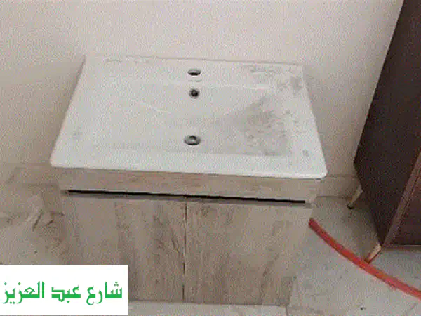 فرصة ذهبية: حوض حمام ايديال استاندر مانتا 70 سم - جديد بالكرتون لم يركب!