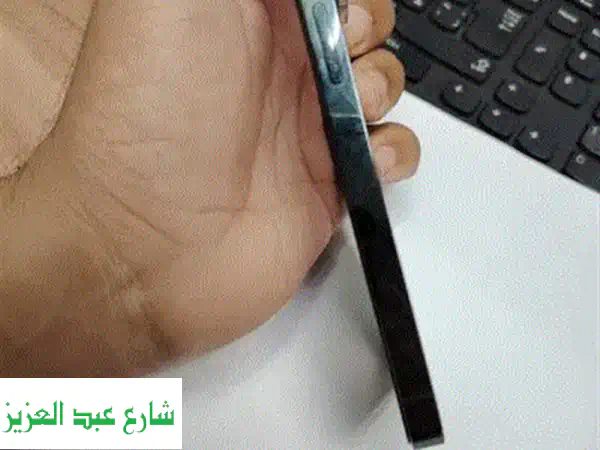 ايفون 13 مساحة 128 جيجا بطارية100% – SMARTphoneiPhone 13128 GB