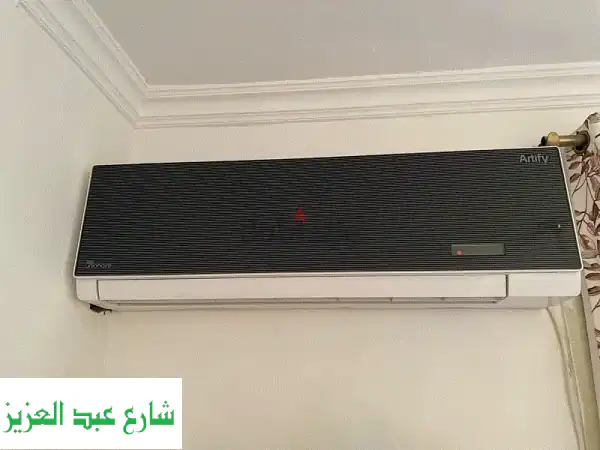 مكيف 2 وربع حصان حار و بارد شبه جديد