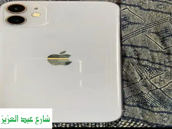 iPhone 11 (128GB) بحالة ممتازة - شاشة وبطارية جديدتان! -...