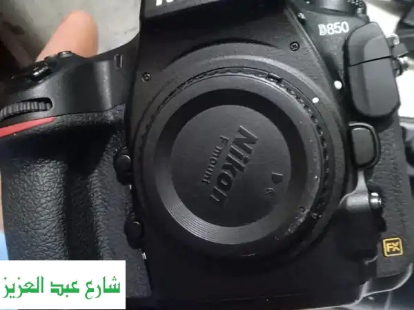 كاميرات نيكون D850 و D750 بحالة ممتازة - أسعار لا تُفوّت!