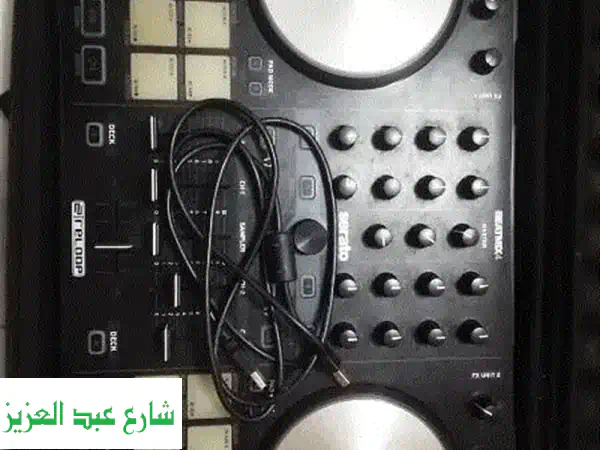 Reloop Beatmix 4 - جهاز دي جي احترافي بحالة ممتازة + شنطة Magma!