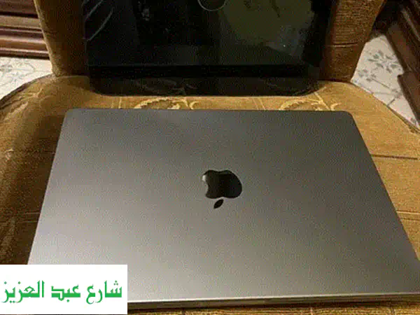 ماك بوك برو M1 Pro 14 إنش - حالة ممتازة! (٥١٢ جيجا، ١٦...