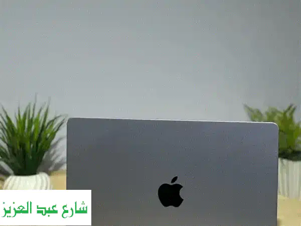 Macbook Air M2 (2022) - 8GB/512GB - بحالة ممتازة! بسعر لا يقاوم