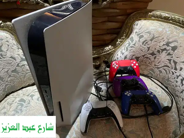 PlayStation 5  مع 4 دراعات + ألعاب وملحقات! فرصة ذهبية!