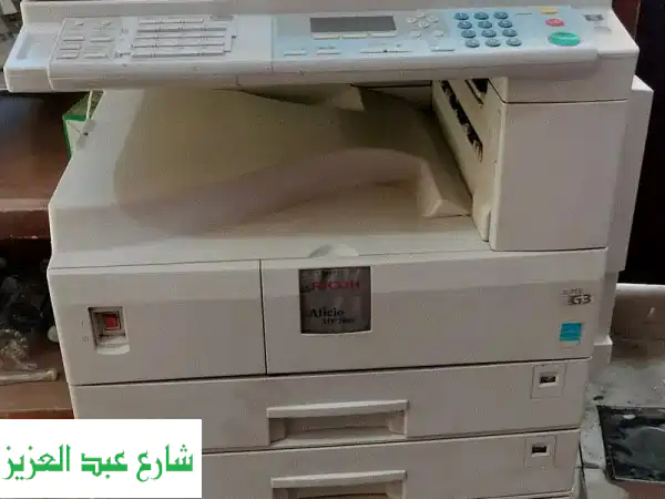 مكنة تصوير Ricoh MP2000 بحالة ممتازة - 4 أدراج - فرصة لا تُفوّت!