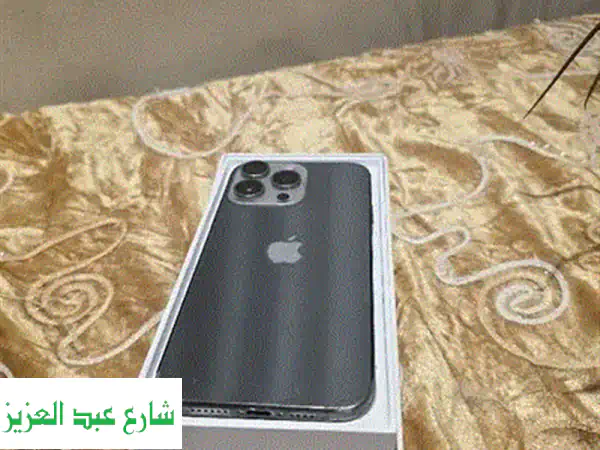 Galaxy Z Fold 6 ثنائي الشريحة 512GB أزرق تيتانيوم - جديد كلياً!  عرض حصري