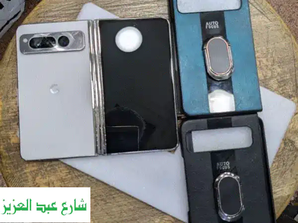 Google Pixel Fold (256GB, أبيض) كالجديد! سعر لا يُفوّت!