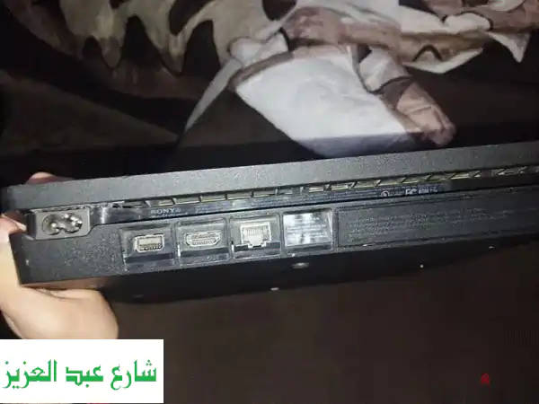 PS4 Slim 500GB مع 8 ألعاب!  فرصة ذهبية!