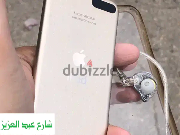 iPod Touch 6th Gen ذهبي 128GB - شغال تماماً! مع جراب وسكرينة