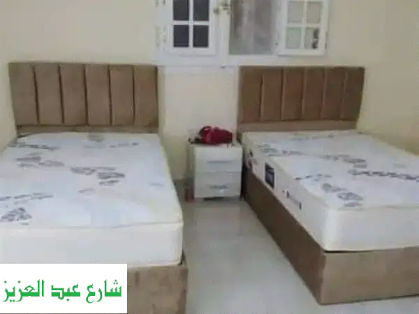 سرير كبتونيه فاخر: راحة ملكية بأفضل الخامات