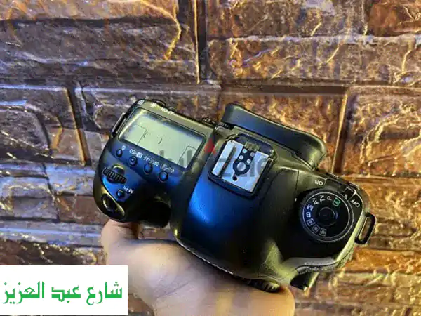 كاميرا Canon 5D Mark VI - كسر زيرو بحالة ممتازة! 📸