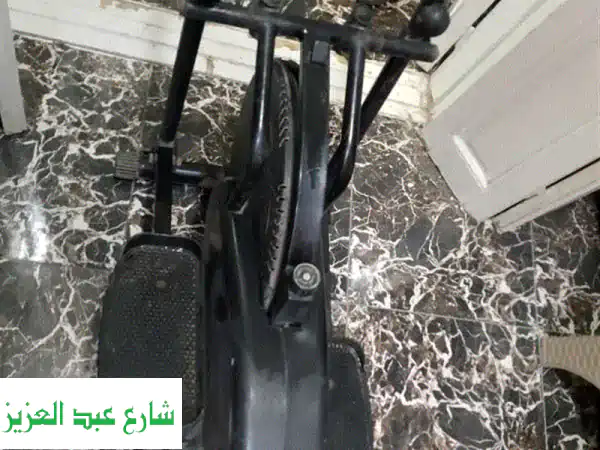 عجلة Orbitrek رياضية - بحالة ممتازة! درب نفسك براحة وفعالية