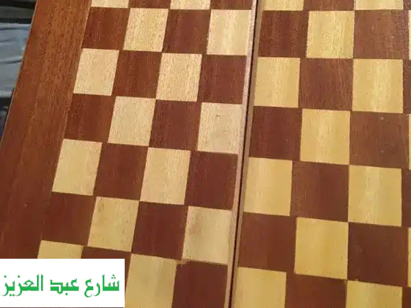 طاولات خشبية فاخرة + ألعاب ملكية: موسكي، زان،...