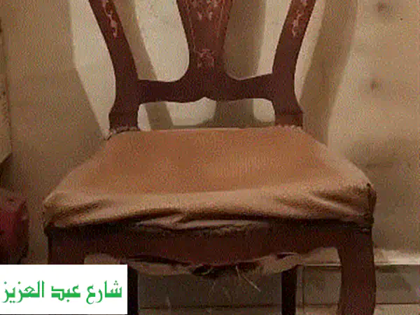بوفيه أنيق من خشب الزان + كرسيان فاخران (فرصة مميزة!)