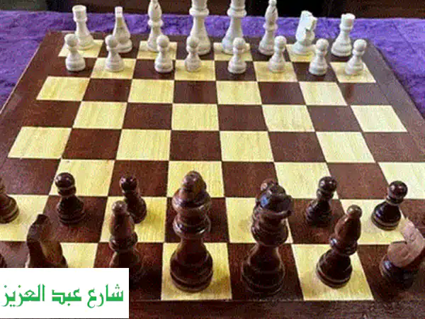 تحفة فنية! طقم شطرنج كريستال فاخر - هدية مميزة تُذهل الجميع