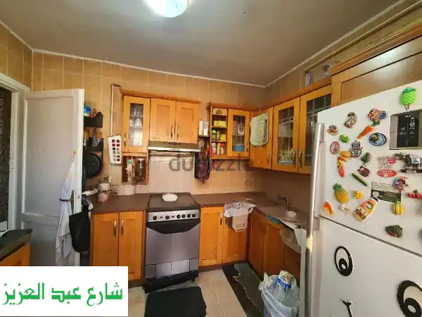 مطبخ خشب زان فاخر - حالة ممتازة! (مع الرخام والحوض)
