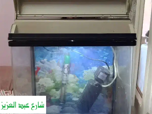 حوض سمك مستورد كالجديد! (شهر ونصف استخدام فقط)