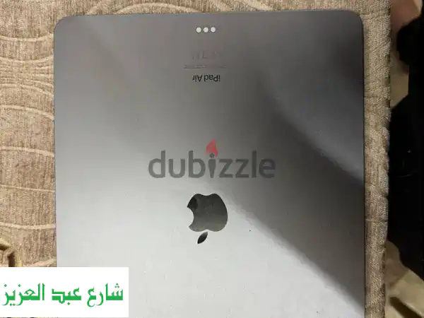 iPad Air 13 إنش (M2) 256 جيجا، WiFi، مع ملحقات كاملة!  سعر لا يُفوّت!