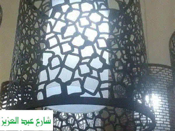 نجفة معدن فاخرة ثلاثية - تصميم فرنسي أنيق بسعر لا يقاوم!