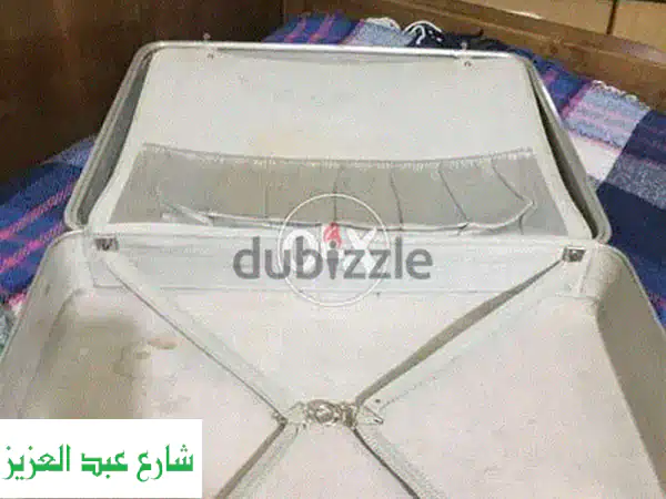 شنطة سفر سمسونايت إيطالية أنيقة - بحالة ممتازة! عرض خاص