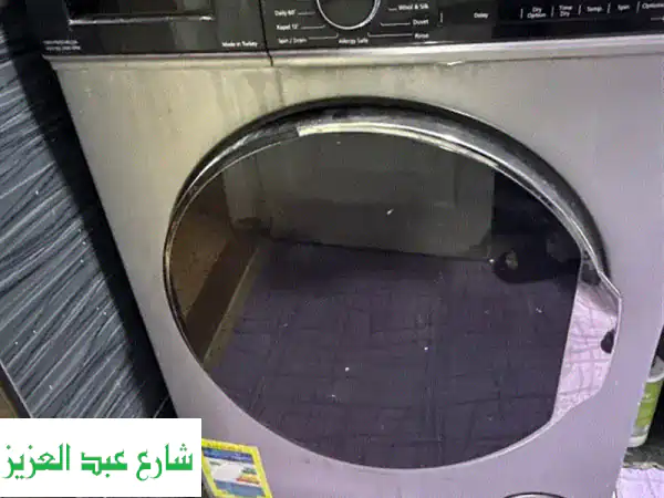 غسالة ملابس ١٠ كيلو + مجفف ٦ كيلو بحالة ممتازة! (ضمان...