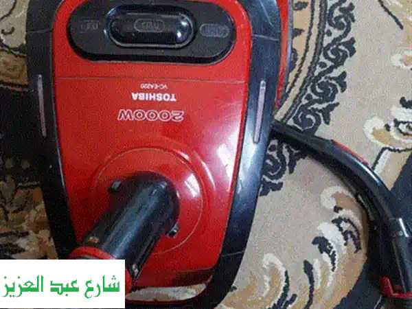 مكنسة كهربائية عملاقة 2000 وات: تنظيف مثالي للأرضيات، الستائر، والسيراميك!